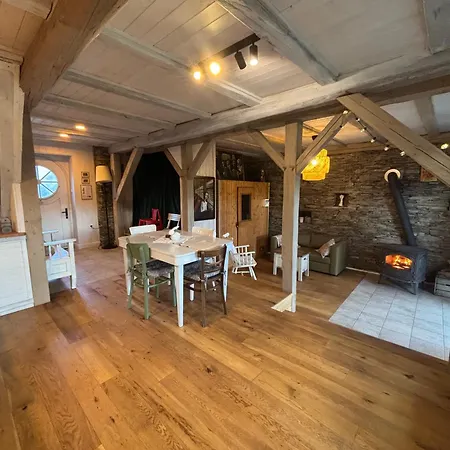 Stodola Jankovna Апартаменты Skuhrov (Jablonec nad Nisou)